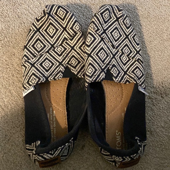 toms size 5.5